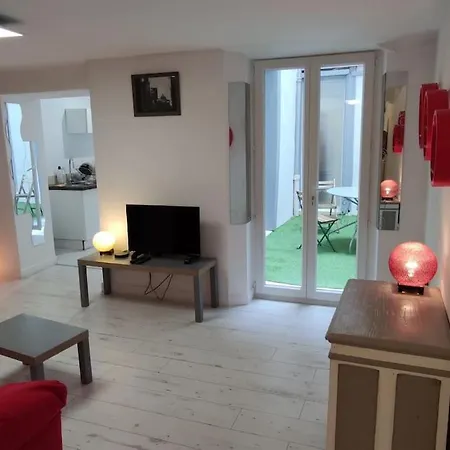 Apartman T3 Avec Cour Privative / Quartier St Esprit Bayonne